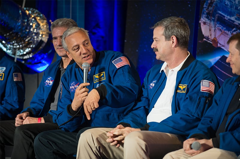 Talk to a 'Spaceman': Q&A with Astronaut Mike Massimino