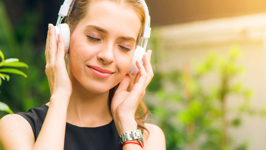 6 Green Podcasts to Inspire You to Be Sustainable