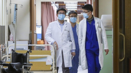 Hong Kong Faces Shortage of Doctors, Resorts to Foreign Supply