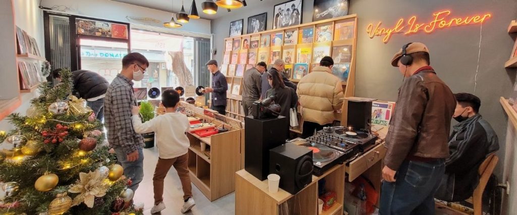 Vinyl stores in vietnam