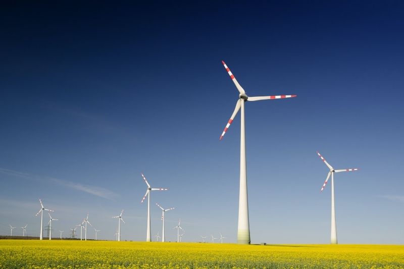 wind turbines_renewable energy