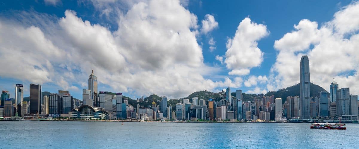 Deloitte Names Hong Kong Emerging GreenTech Hub, Identifies Digital Transformation Essential for Business Success