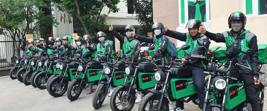 Gojek and Dat Bike Revolutionize Vietnam's Mobility with Electric Two-Wheelers